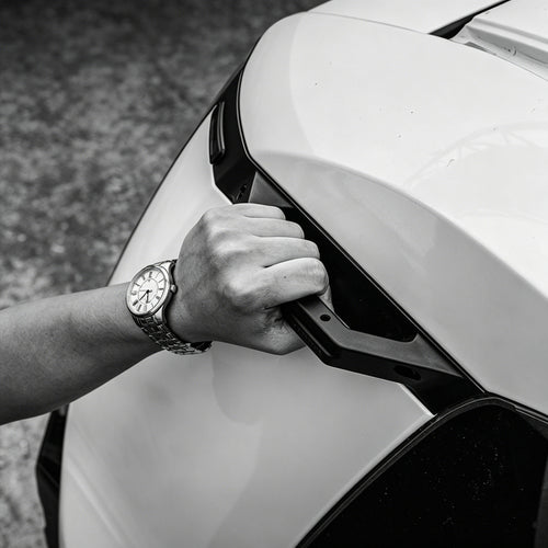 D-pillar handle for Lexus GX550
