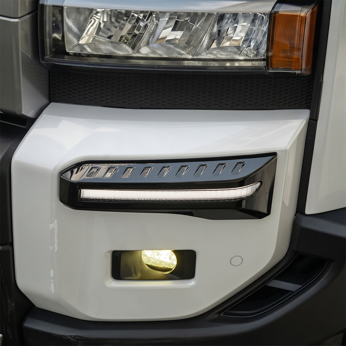 Mona Lisa Daytime Running Lights for Toyota LC250