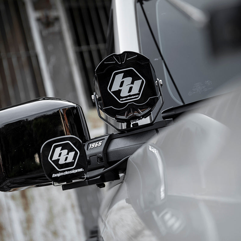 A-pillar spotlight bracket for Ford Bronco
